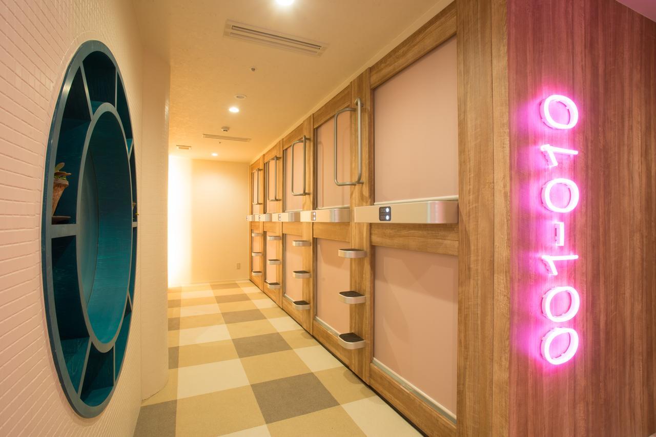 New Japan Lady'S Capsule Hotel Osaka Exterior photo